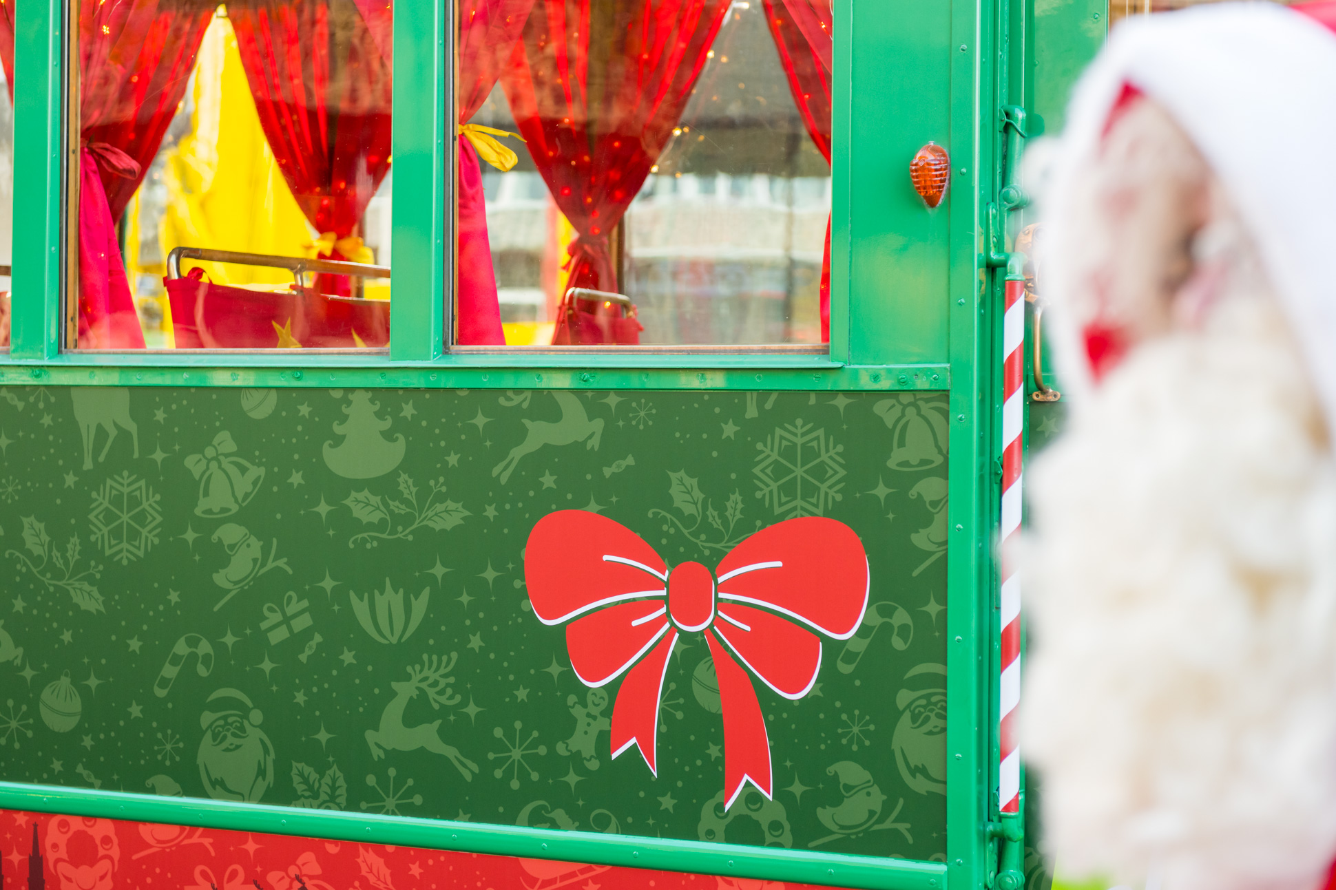 #caption3 Wir wünschen Ihnen eine schöne Weihnachtszeit!