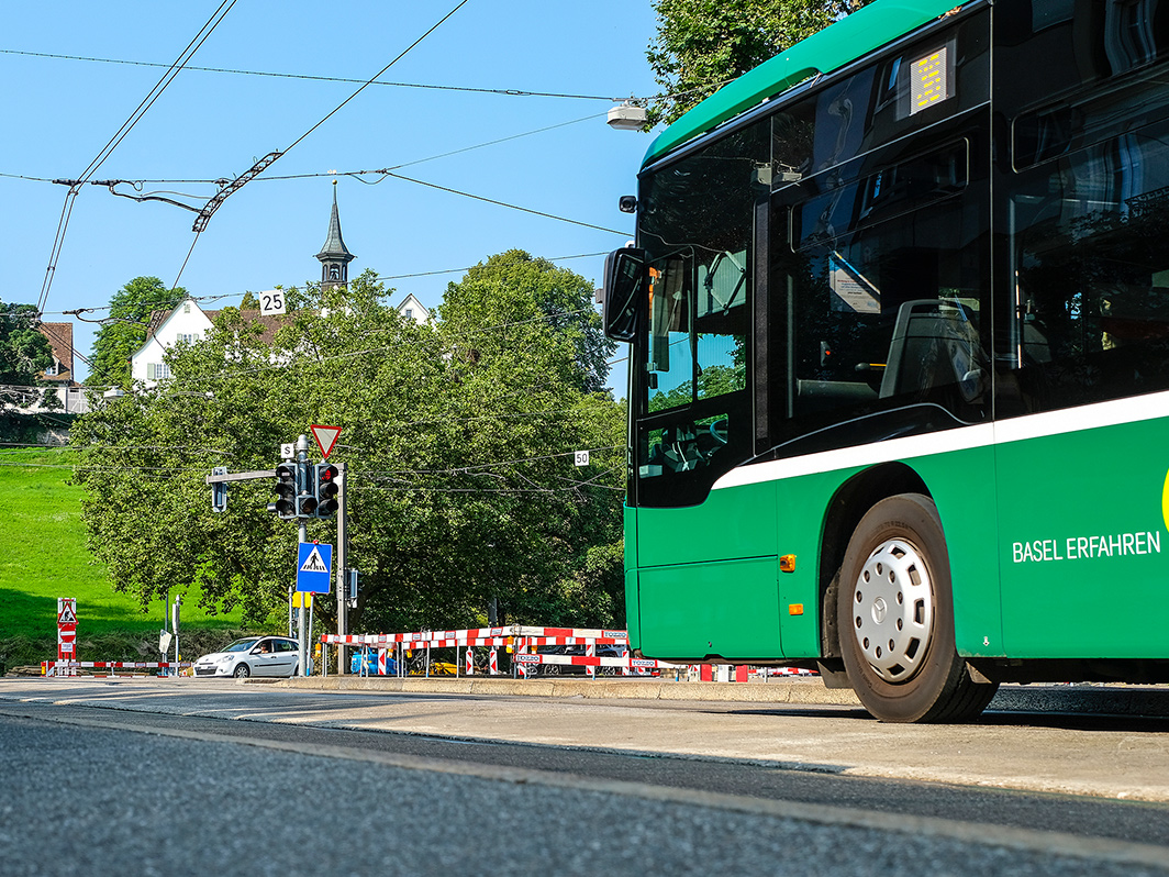 #caption2 Erneuerung Margarethen: Tramersatz mit Bussen