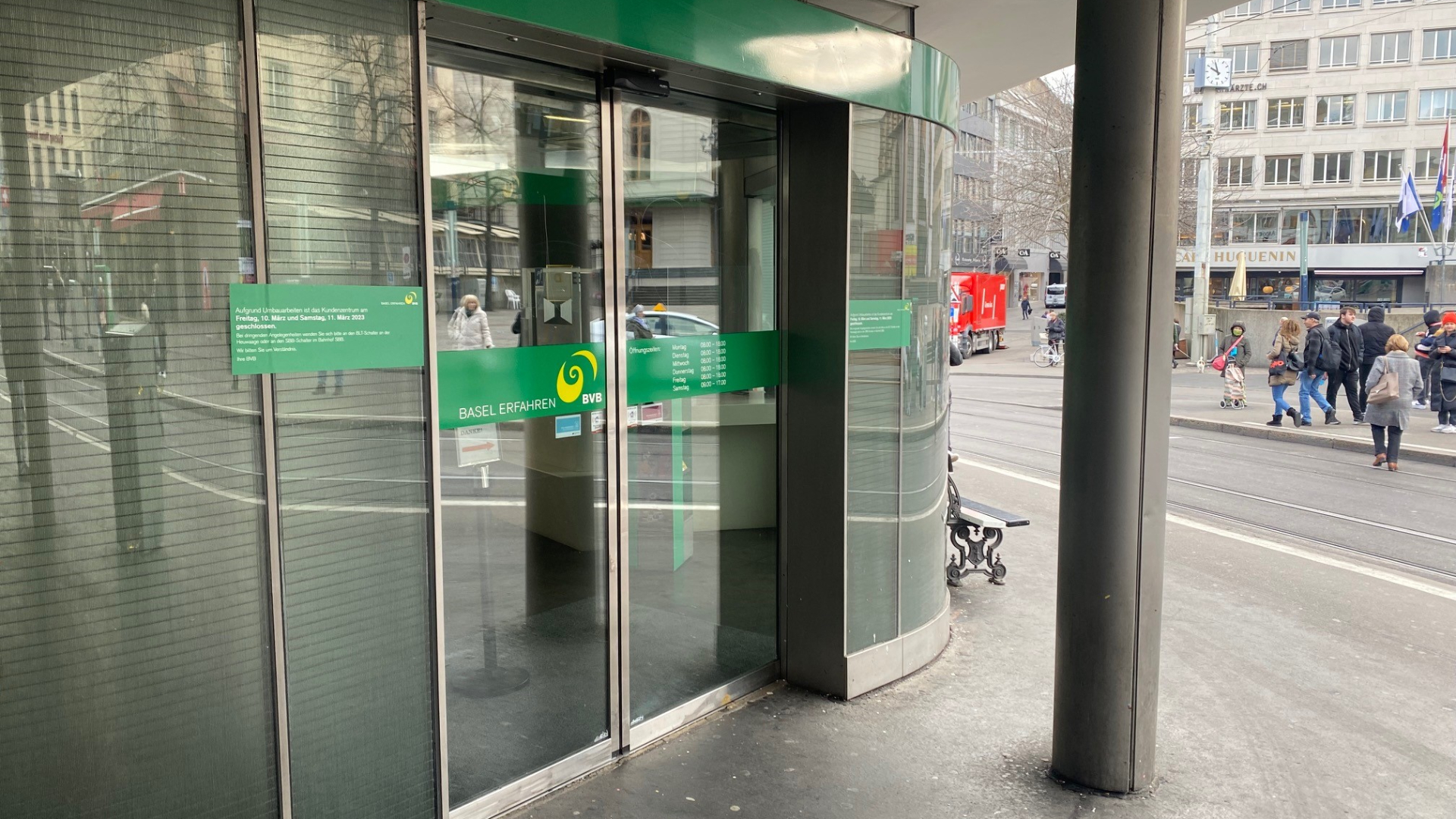 Barfi Kundenzentrum: Geschlossen am 1. Mai 2026