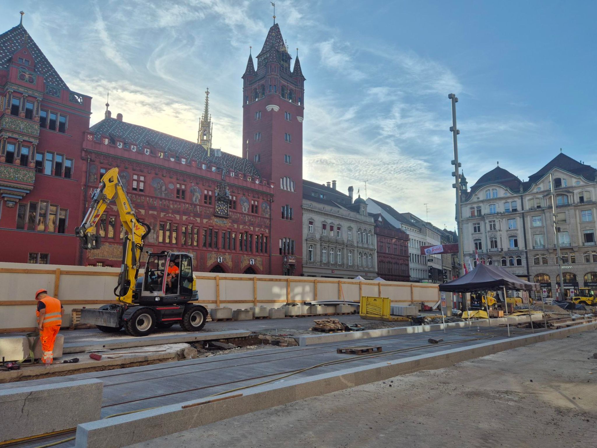 Bauarbeiten Marktplatz: Umleitungen bis und mit 6. September 2026