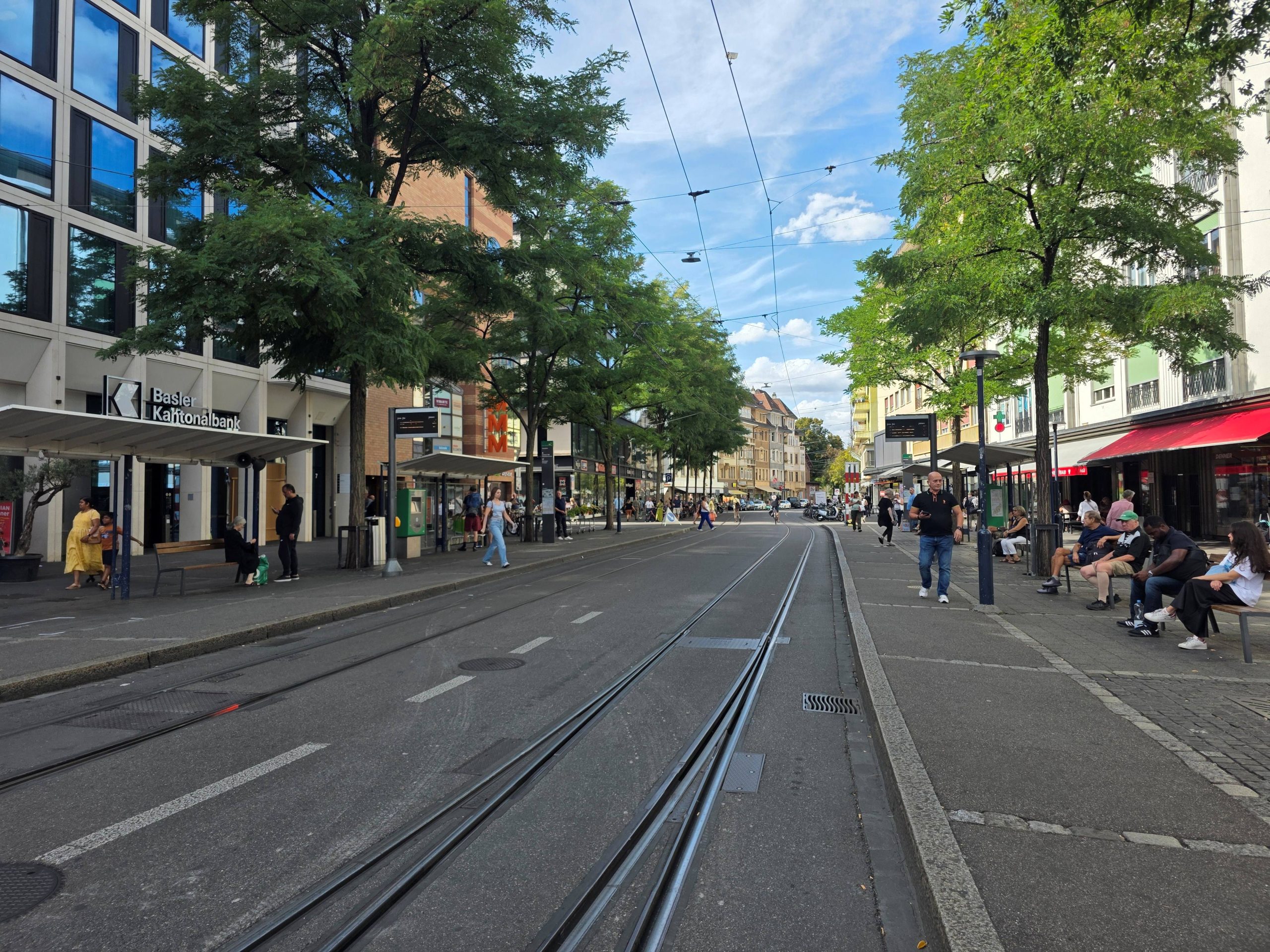 Ersatzverkehr mit Bussen zwischen Ciba und Claraplatz