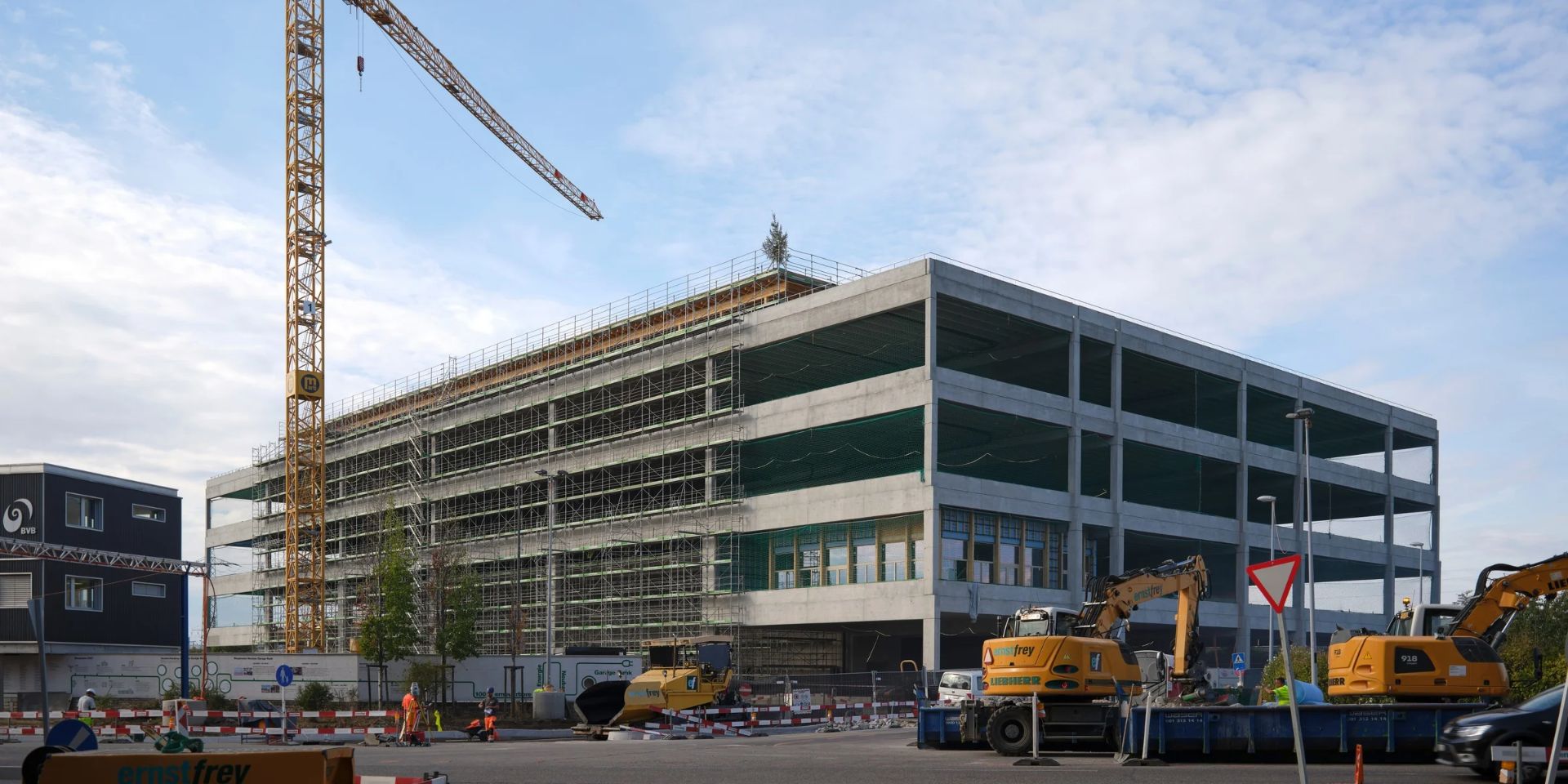 Neubau Garage Rank nimmt Form an
