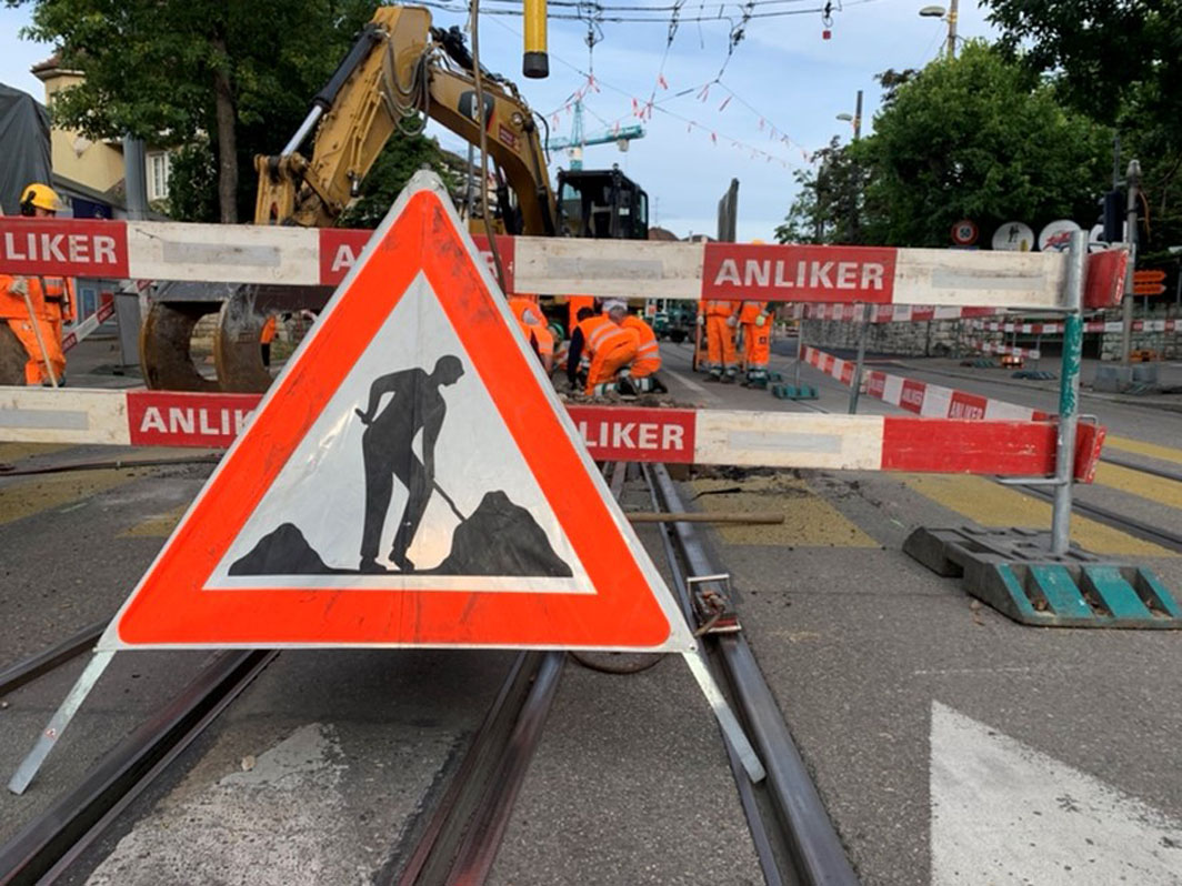 #caption3 Gleiserneuerungsarbeiten in Allschwil
